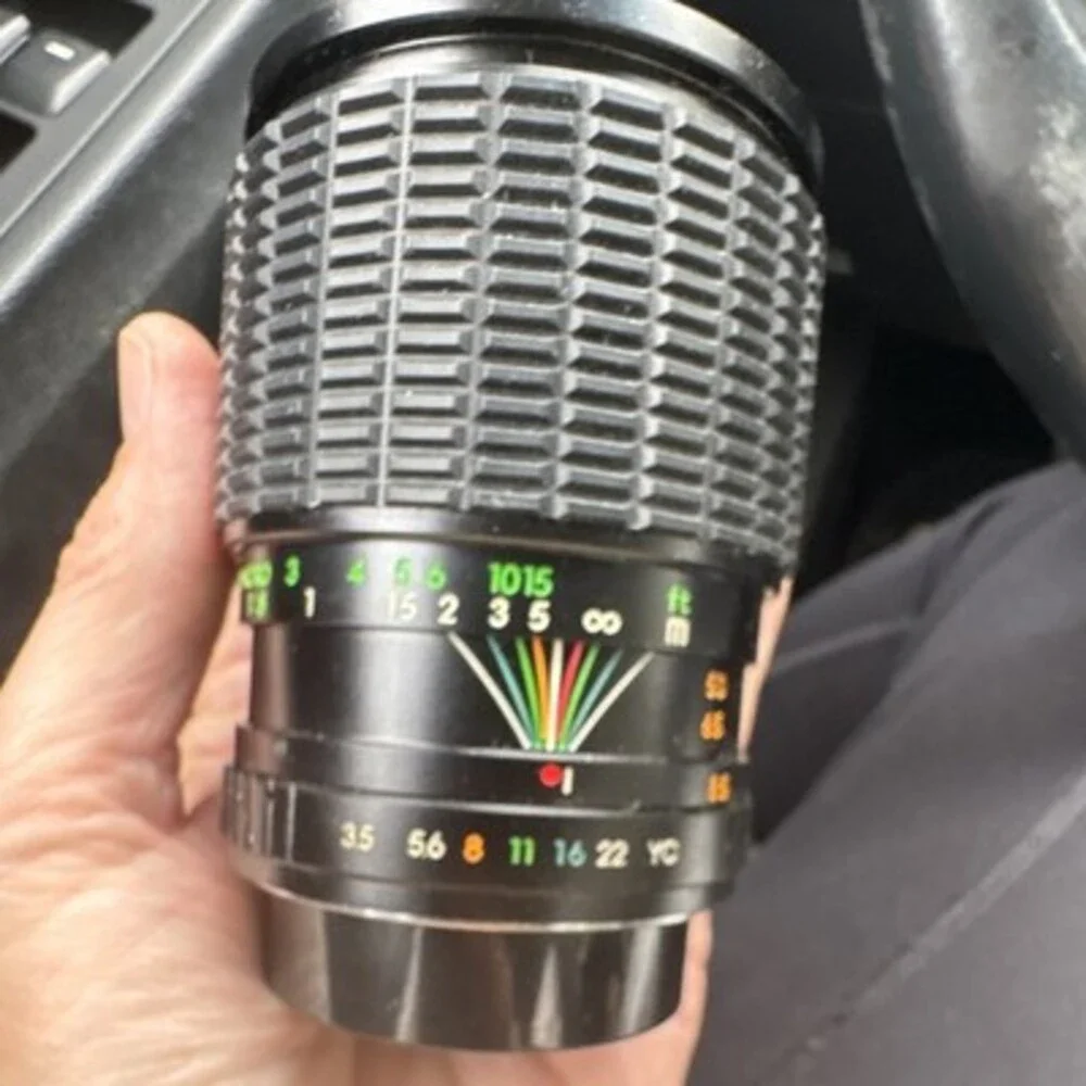 Kalimar MC Auto Zoom 28-85mm f/3.5 Macro Lens for Yashica, Multi-Coated
